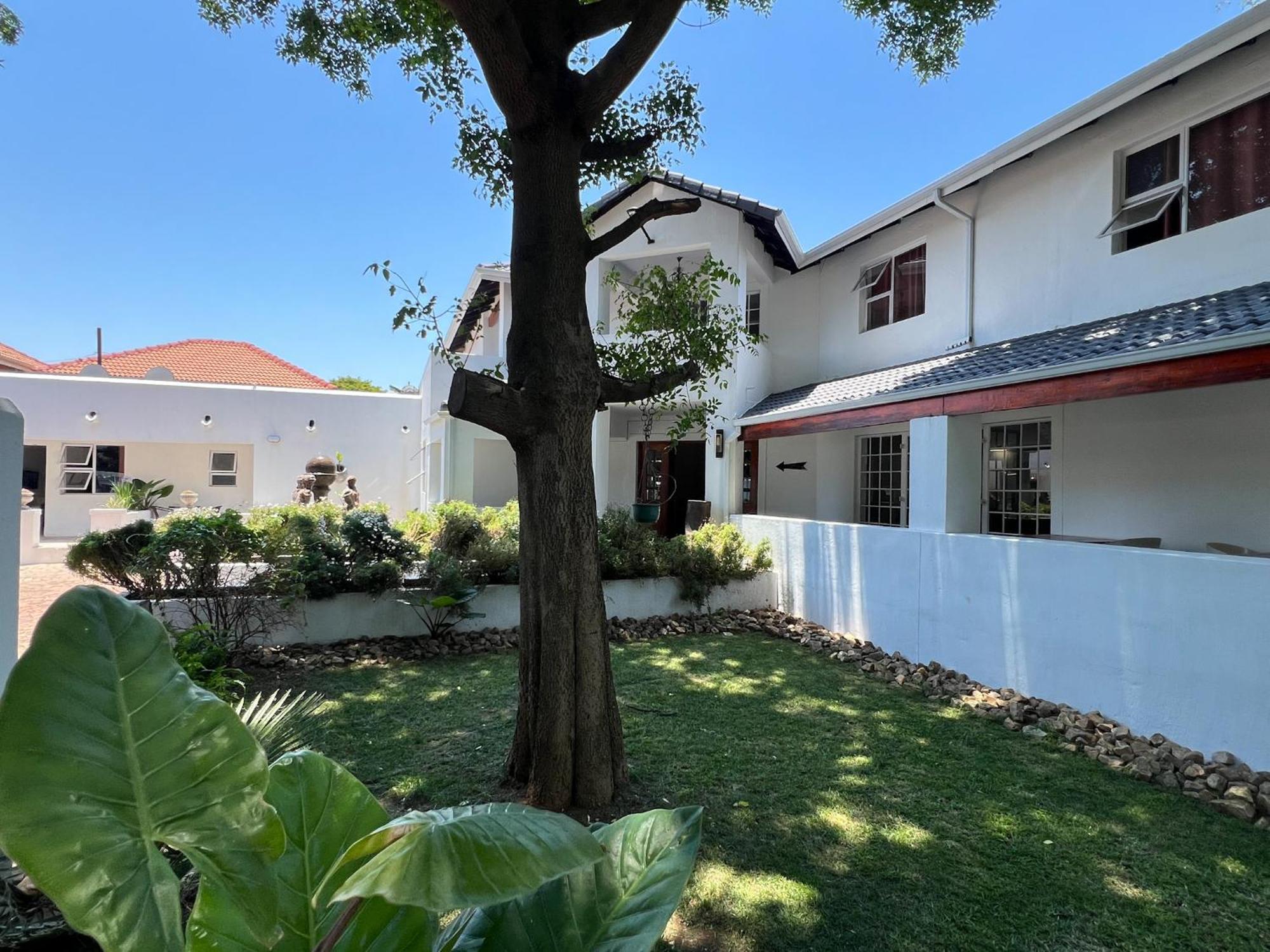 Amoris Guesthouse - In Brooklyn Pretoria-Noord エクステリア 写真